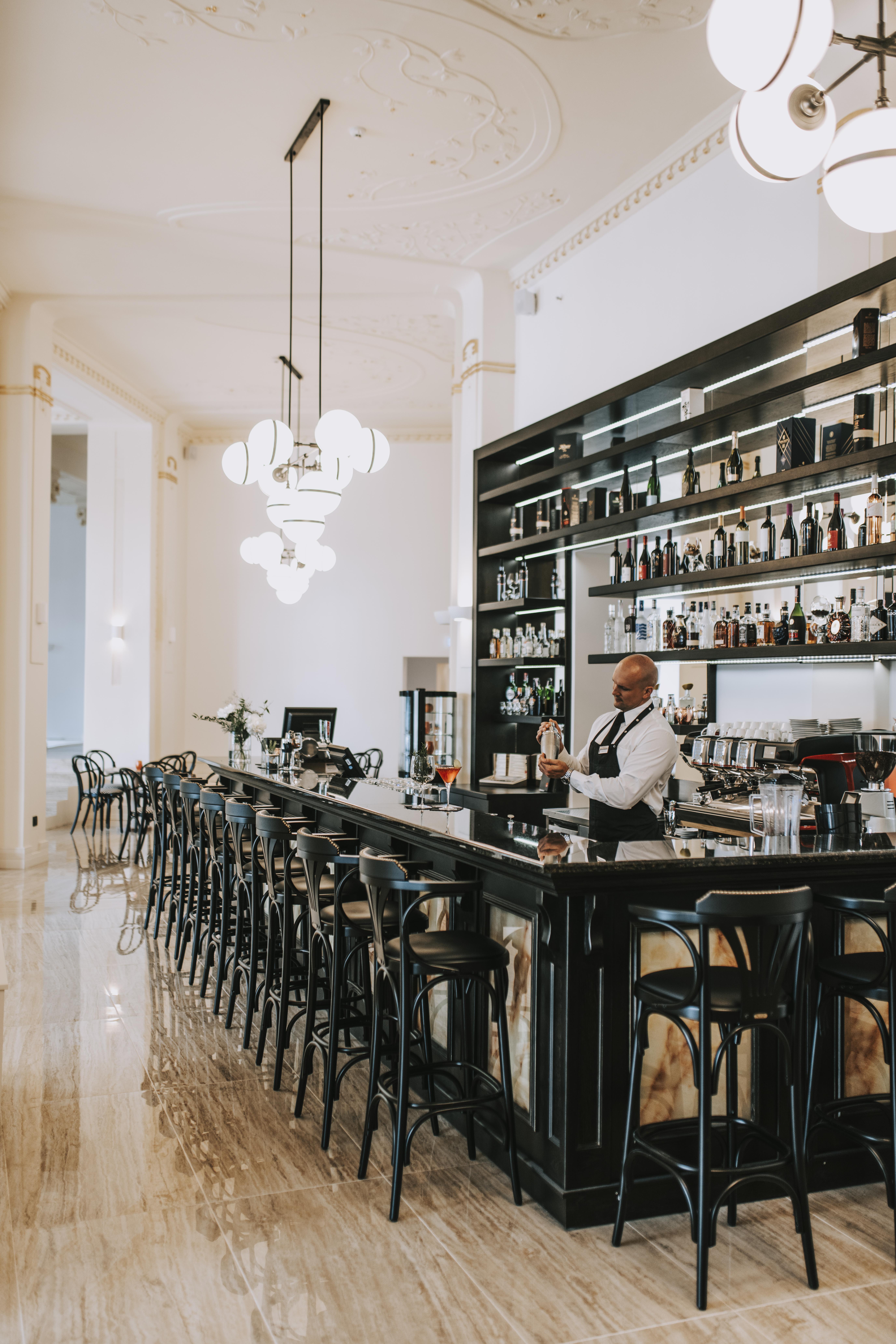 Hotel Miramare Crikvenica Εξωτερικό φωτογραφία The bar at the hotel