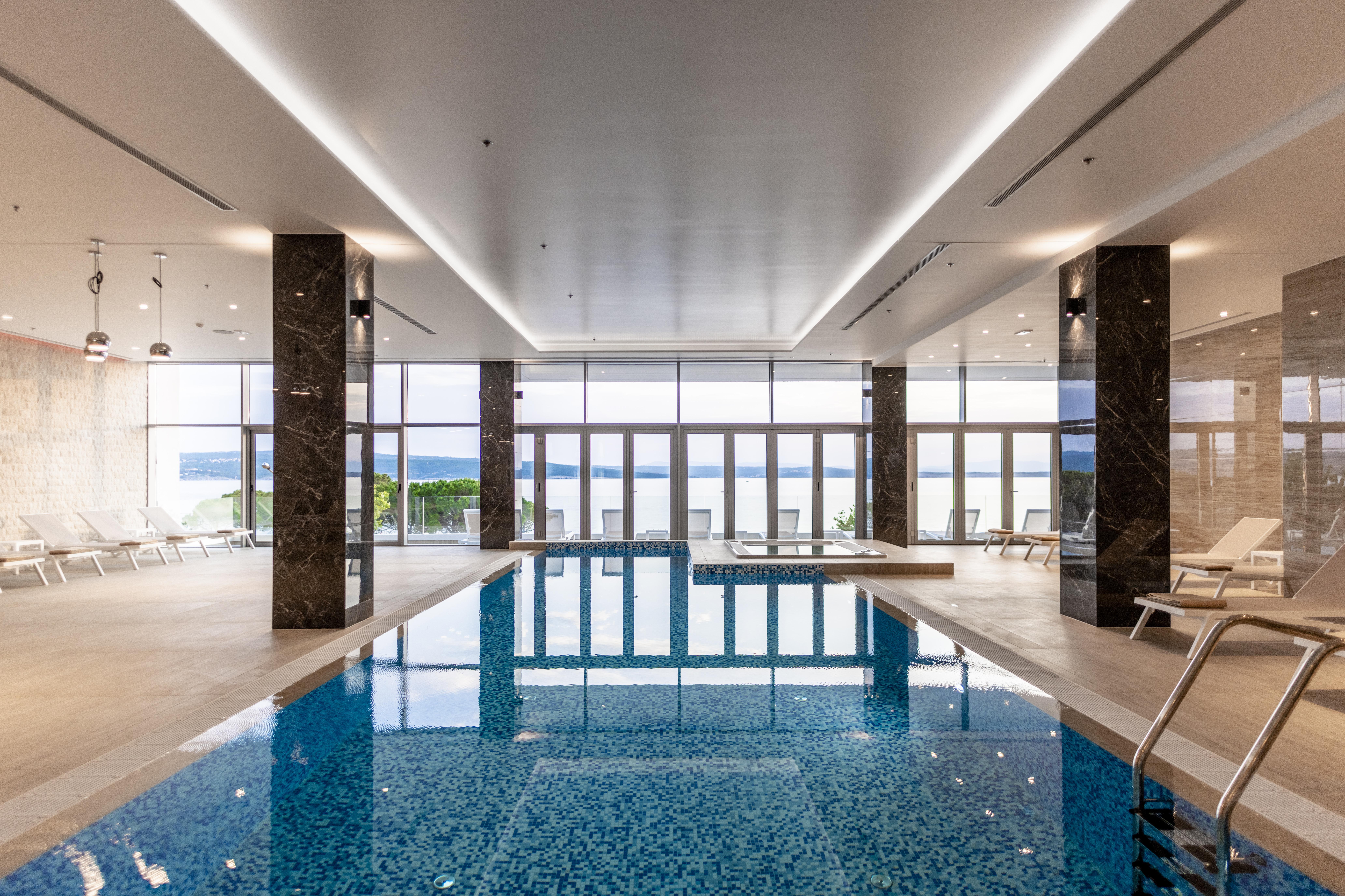 Hotel Miramare Crikvenica Εξωτερικό φωτογραφία The swimming pool at the hotel