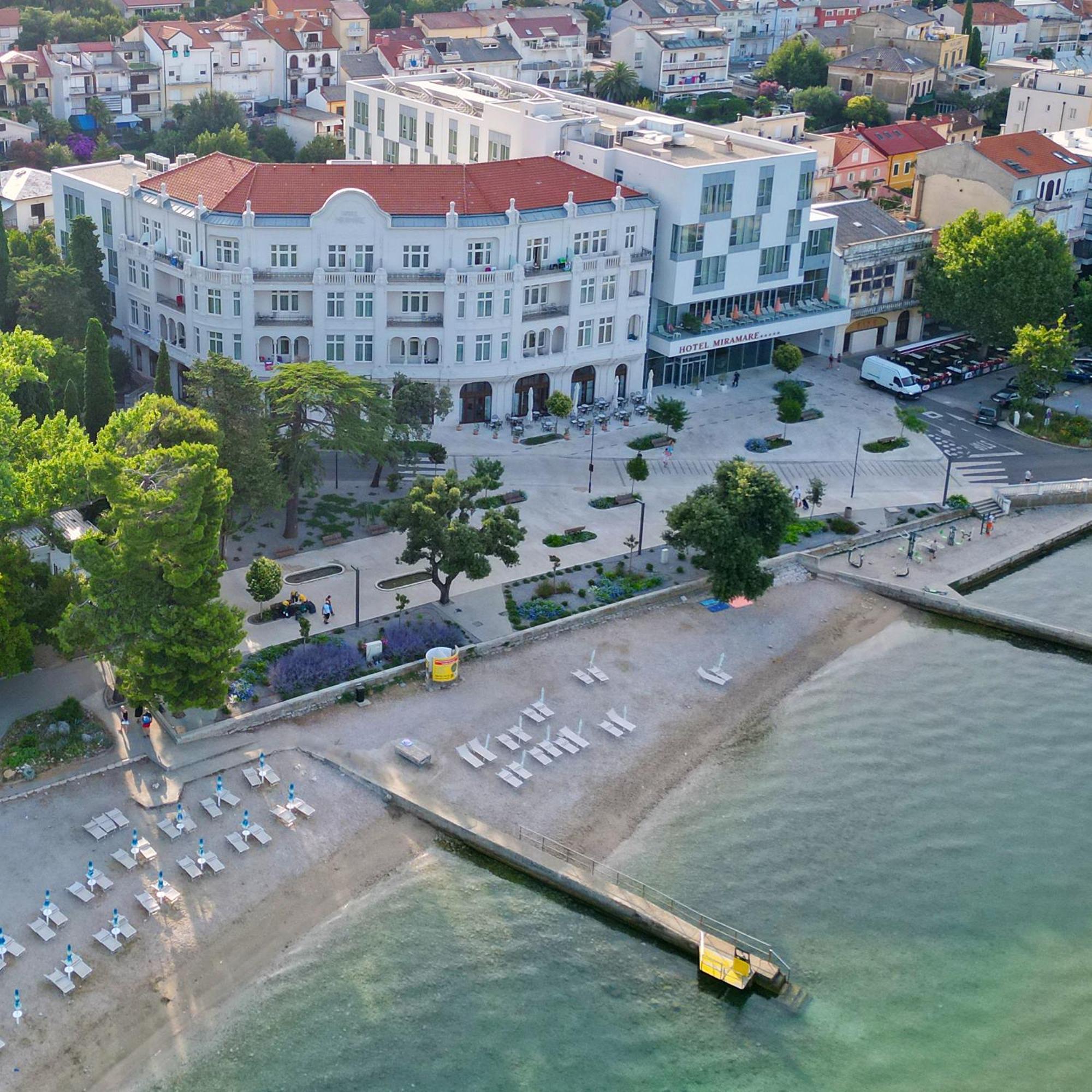 Hotel Miramare Crikvenica Εξωτερικό φωτογραφία Aerial view of the hotel